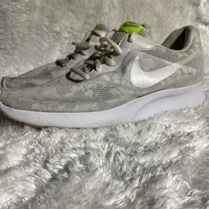 White Nike Shoes
